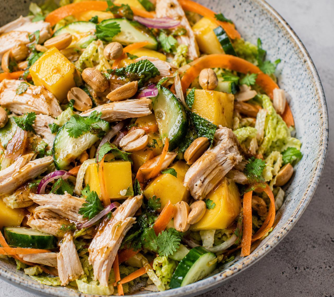 Salade asiatique poulet mangue concombre