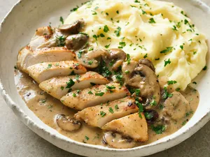 Poulet sauce champignons & purée