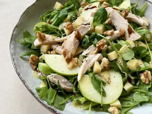 Salade pomme, poulet & comté